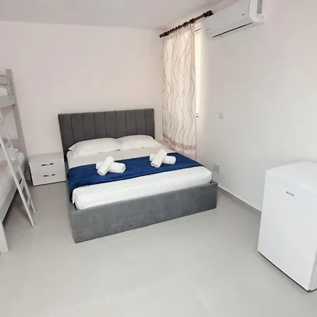 Angels Guest house *